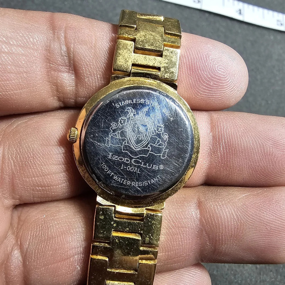 Vintage Izod Club Ladies Quartz Fashion Watch Gold Tone For Parts Or Repair not - Picture 3 of 7